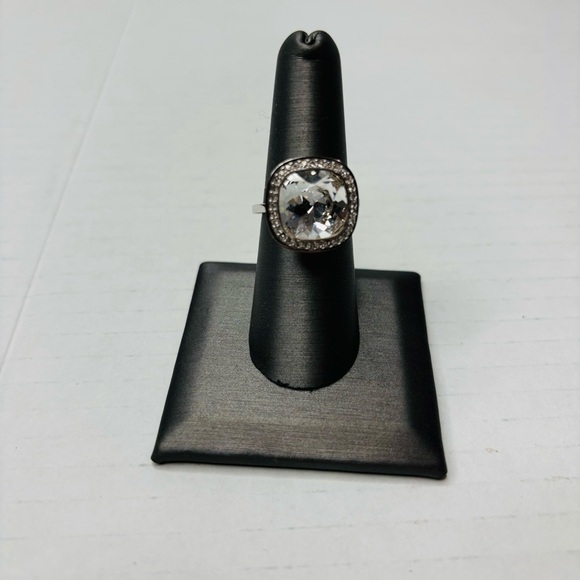 SWAROVSKI Simplicity Ring Size 7 - Picture 2 of 9